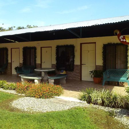 Hotel Margarita Sierpe Luaran gambar