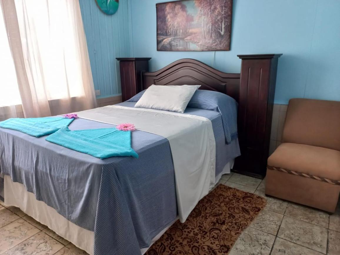 Hotel Margarita Sierpe Luaran gambar
